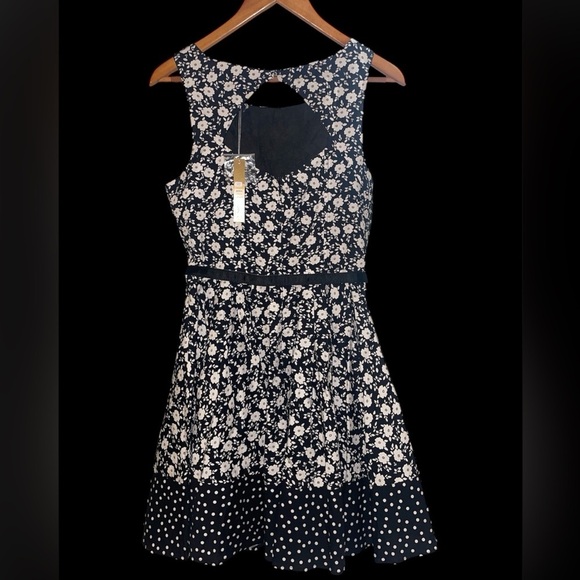 LC Lauren Conrad’s Garden Bloom dress size 10 NWT - Picture 2 of 7